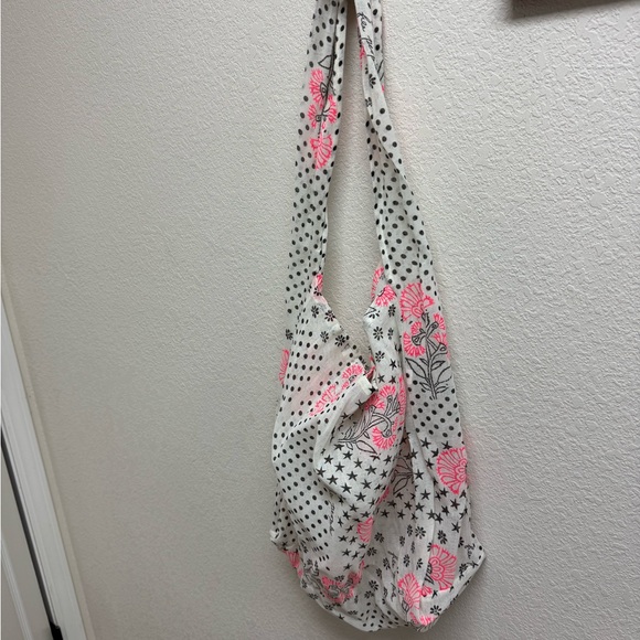 Free People Handbags - Free people tote bag Floral Pink and White